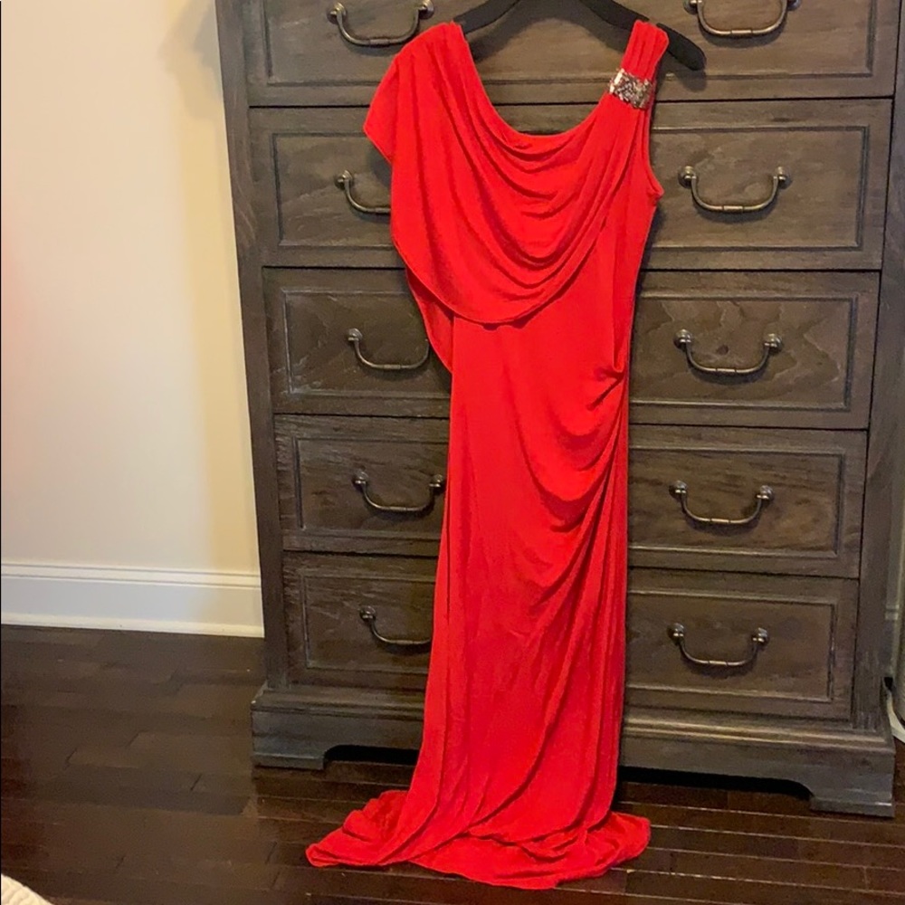 Red cache dress